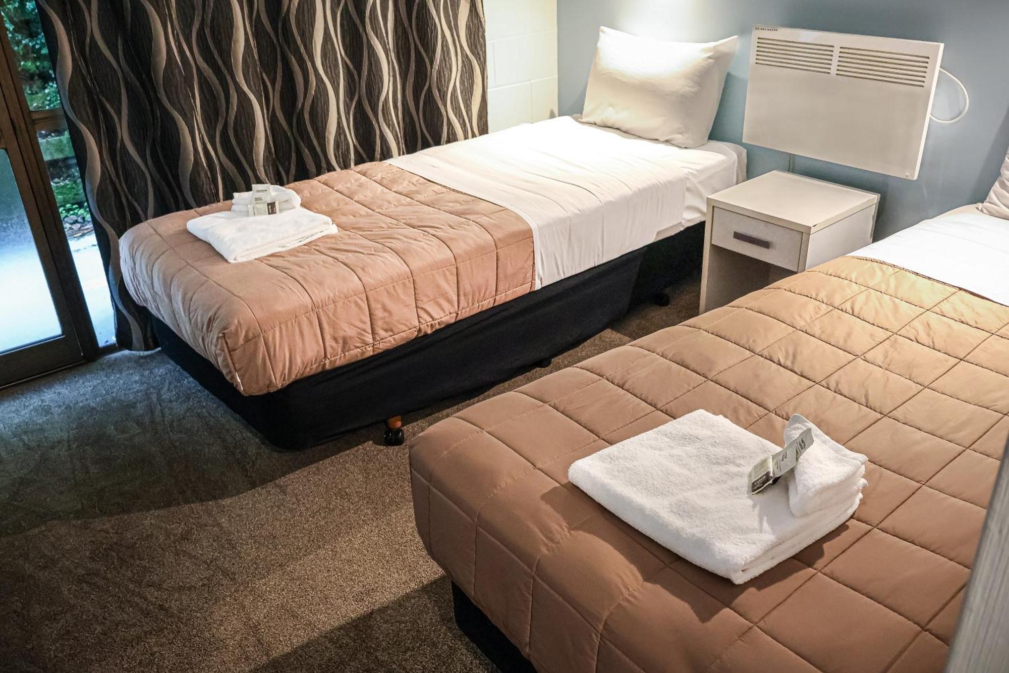 Bounty Motel Пейхія Екстер'єр фото